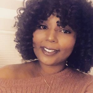 Meet your Posher, Corryne